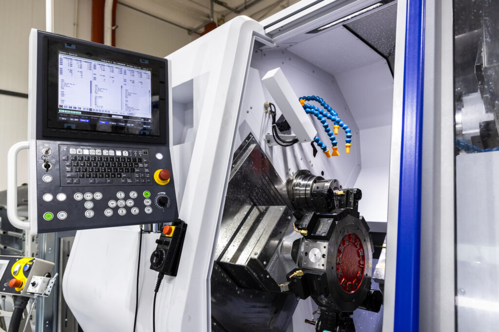 Centre de strunjire CNC